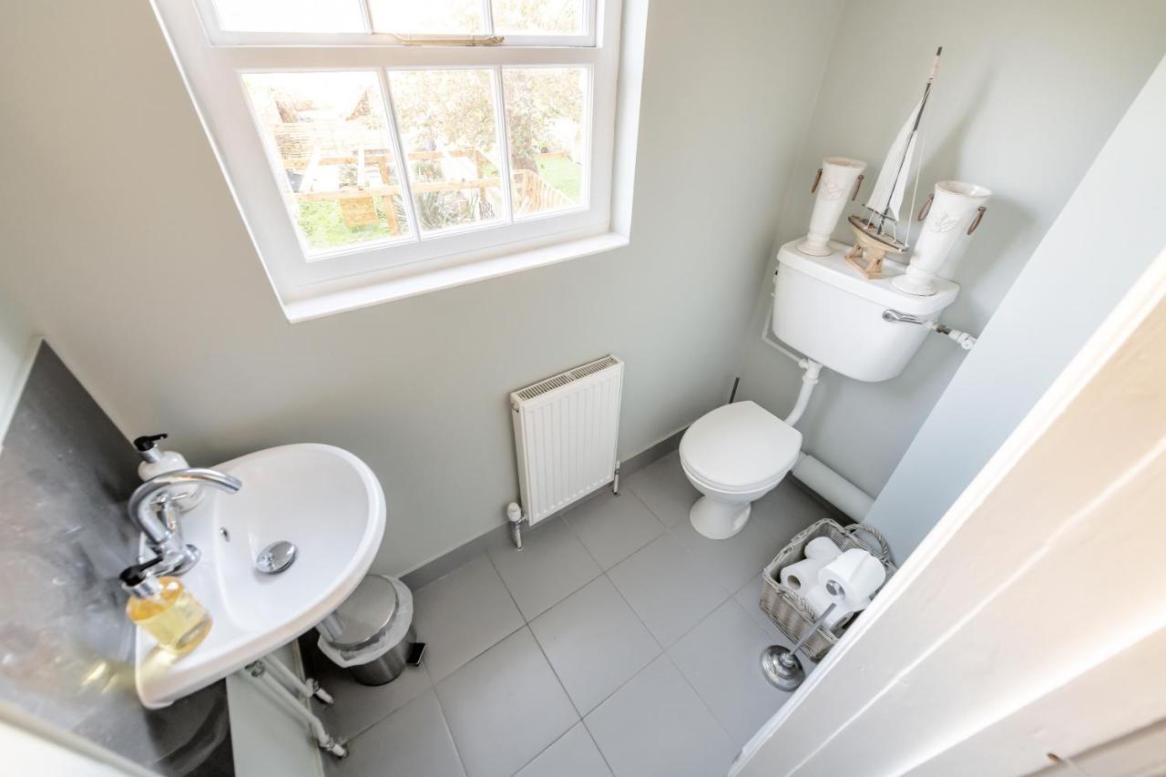 Gorgeous Garden Apartment Bath Buitenkant foto